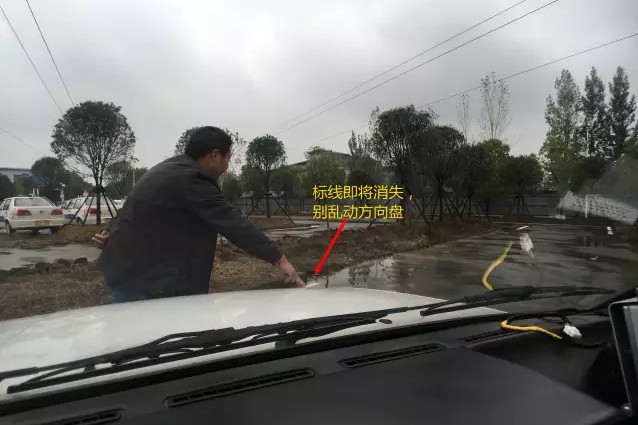 曲线行驶这么简单还扣分？简单又实用的满分教程送给你