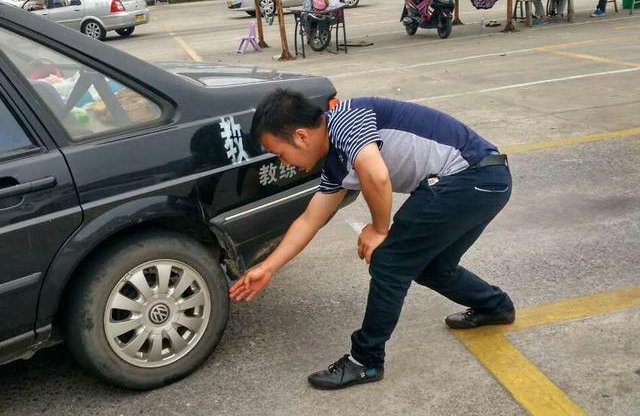 科二学员：倒库明明就不难，为什么总过不了关？