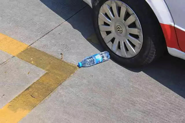 五招搞定科目二倒车入库
