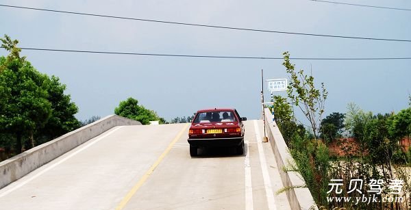 怎样坡道起步