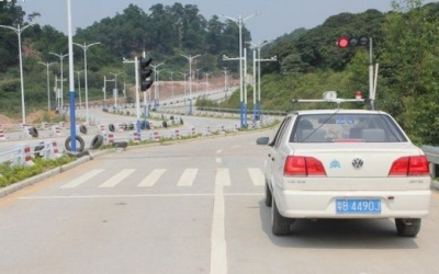 科二、科三那么多起步动作