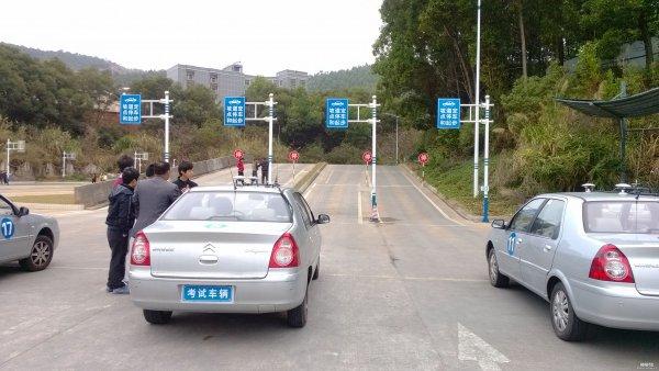 科目二容易犯错的三个动作