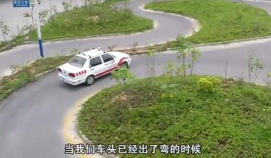 科目二曲线行驶通过窍门