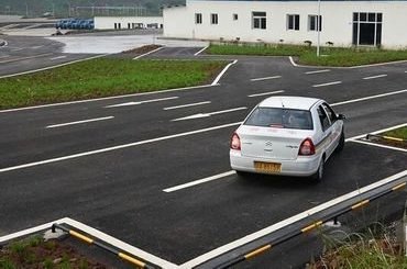 2019年最新科目二侧方位停车技巧图解