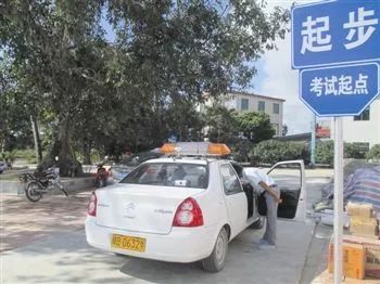 科三0失误超车操作