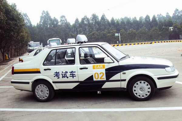 为什么平时练车练的好好地