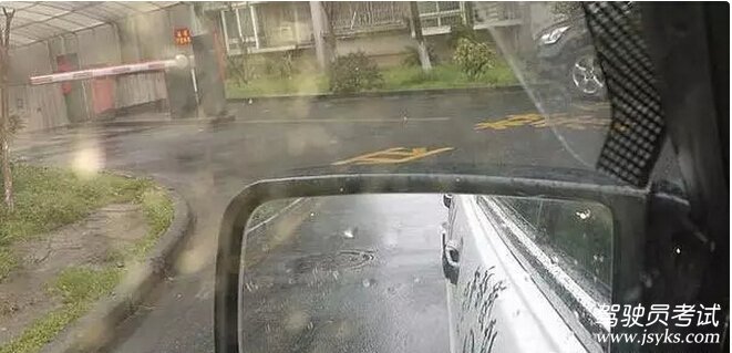 科目二考试侧方位停车详细图解