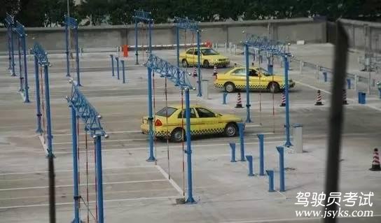 科目二考试怎么控制车速