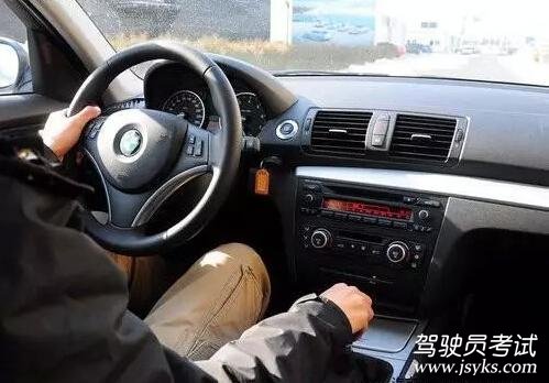 方向盘你真的打对了吗