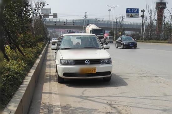 科目三靠边停车30cm技巧全解析