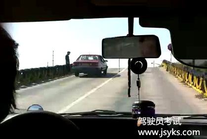 科目三路考必看的加减档操作技巧与步骤
