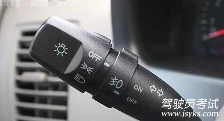 驾考科目三转弯技巧