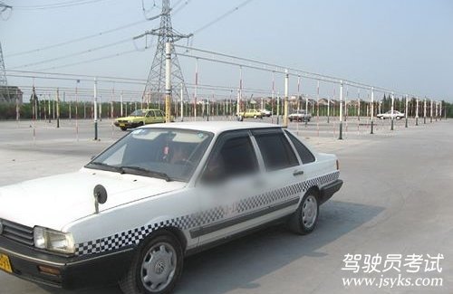 学车交规考试技巧分享