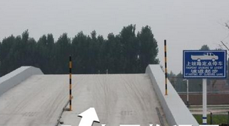 科目二坡道停车怎么对准线 坡道停车注意事项