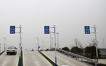 上坡路定点停车找点技巧