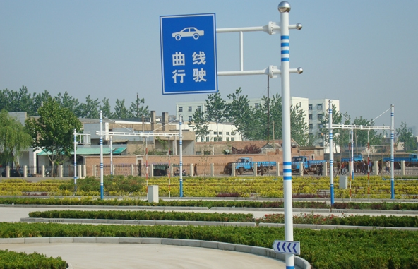 科目二s曲线行驶技巧图解
