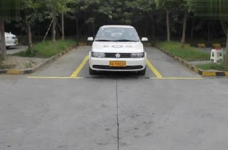 倒车入库技巧口诀总结