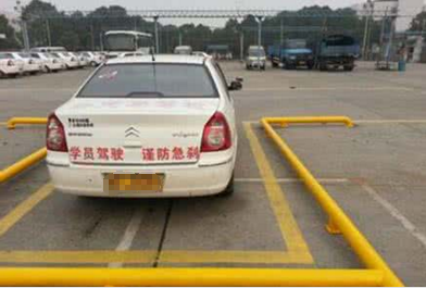 驾考科目二不压线技巧