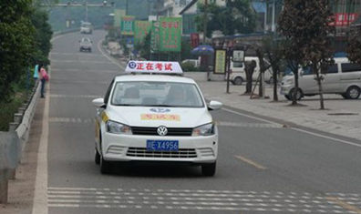 科目三车速与档位该如何匹配