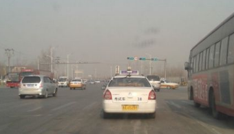科目三雾天行驶开什么灯 科目三遇到雾天怎么办