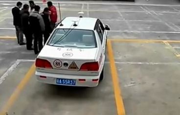 科目二考试倒车入库技巧操作步骤详解