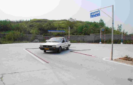 直角转弯什么时候打方向好