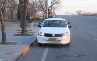 怎么做到靠边停车30公分