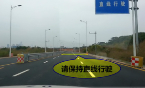 科目三直线行驶操作技巧解析