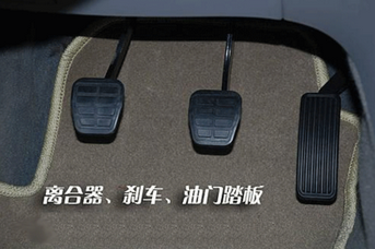科目二离合该如何控制