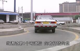 科目二曲线行驶考试技巧及要求