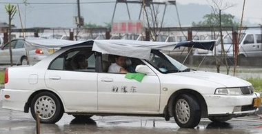 下雨天练车要注意哪些问题