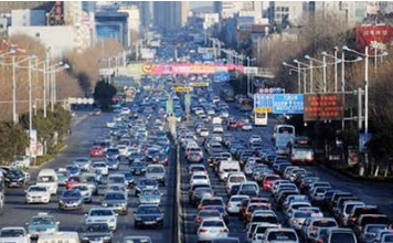 新手在市区怎么安全开车