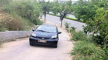 新手开车怎么防倒溜车