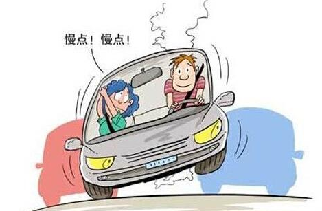 新手上路遭惨烈车祸 一家4口3死1伤