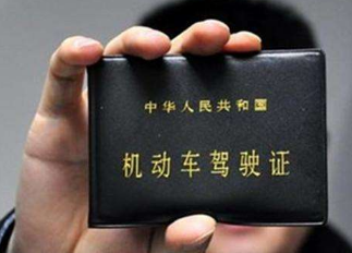 c2驾照可以开7座车吗_c2驾照开什么车