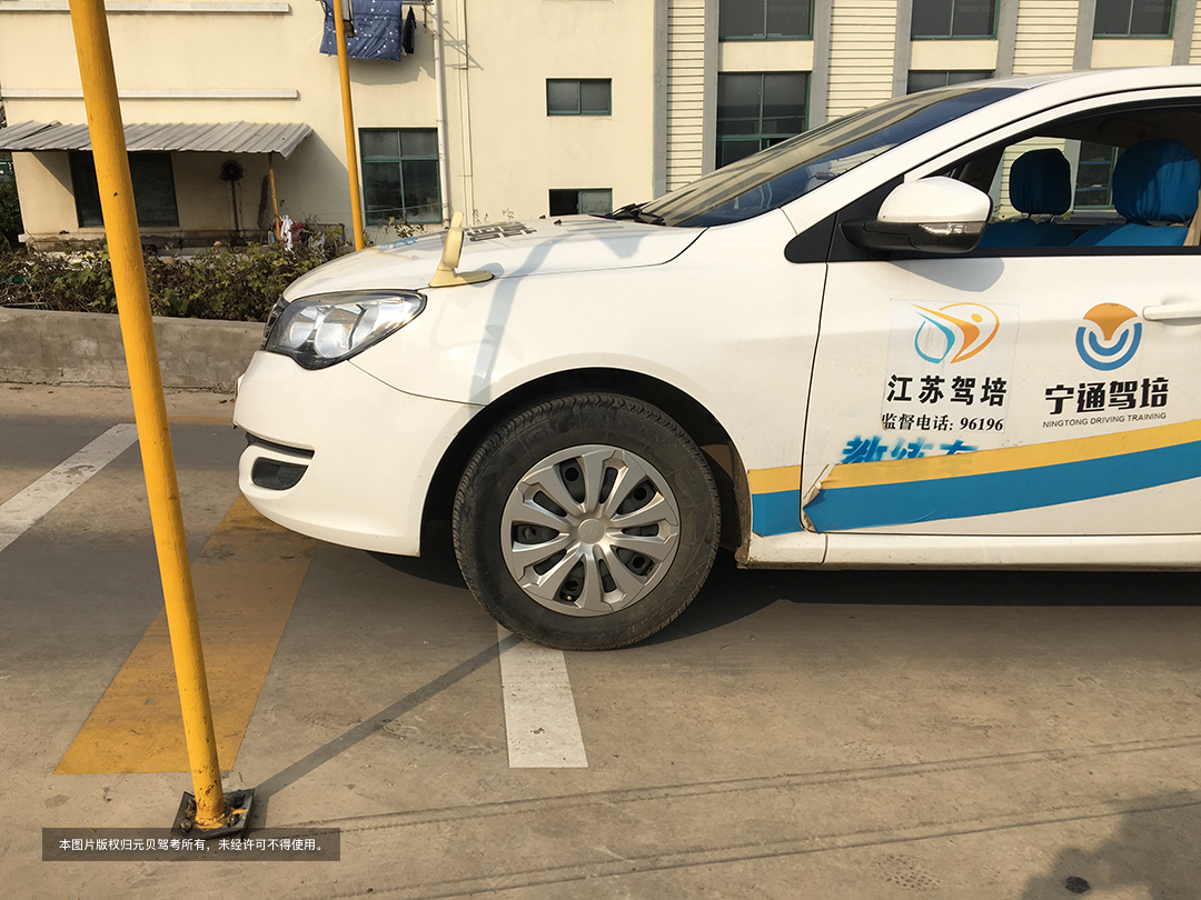 科目三刹车这么踩，真的非常简单 第1张-库车驾校排名-报名电话-价格表-考驾照流程-科目考试技巧