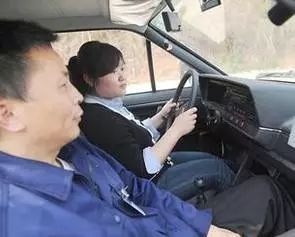 科目三如何有效避免安全员踩刹车？考试细节要牢记