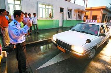 科目三灯光操作指令汇总 都背了就成 第1张-库车驾校排名-报名电话-价格表-考驾照流程-科目考试技巧