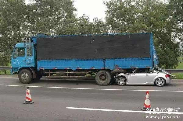 如何避免大车