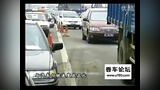 场地79《上坡路定点停车与坡道起步》引导驾驶模拟练习_学车视频